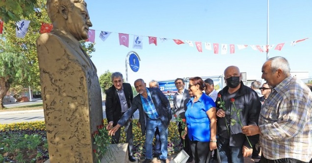 Ahmet Taner Kışlalı Güzelbahçe'de anıldı