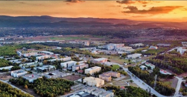 Bursa Uludağ Üniversitesi'nde hangi öğrenci toplulukları bulunuyor?