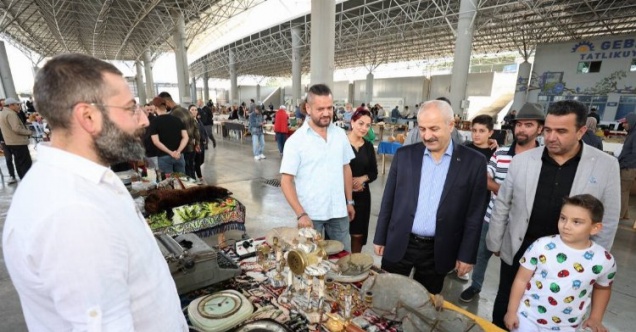 Gebze’de Antika Pazarı'na yoğun ilgi