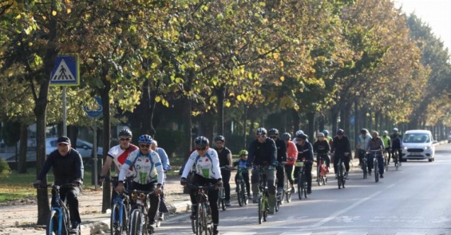 İzmit’te pedallar 100. Yıl için çevrildi