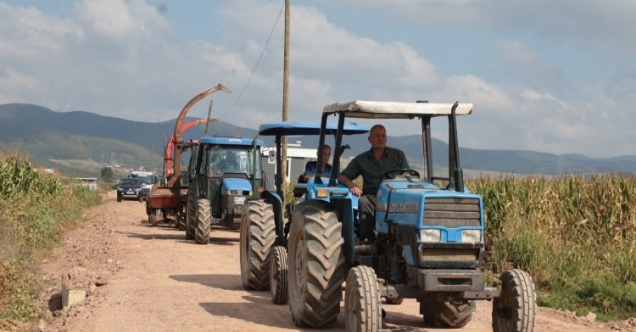 Kocaeli kırsalında çiftçinin yolu iyileştiriliyor