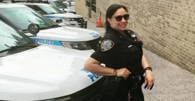 NYPD'de 'uyuşturucu' skandalı... Kadın polis 'satıcılık'tan tutuklandı!