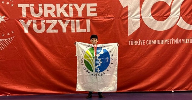 Sakarya'nın minik sporcusundan derece geldi