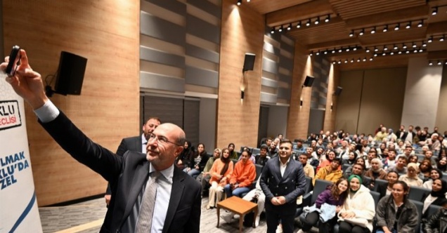 Konya Selçuklu'da Başkan Pekyatırmacı gençlerle buluştu