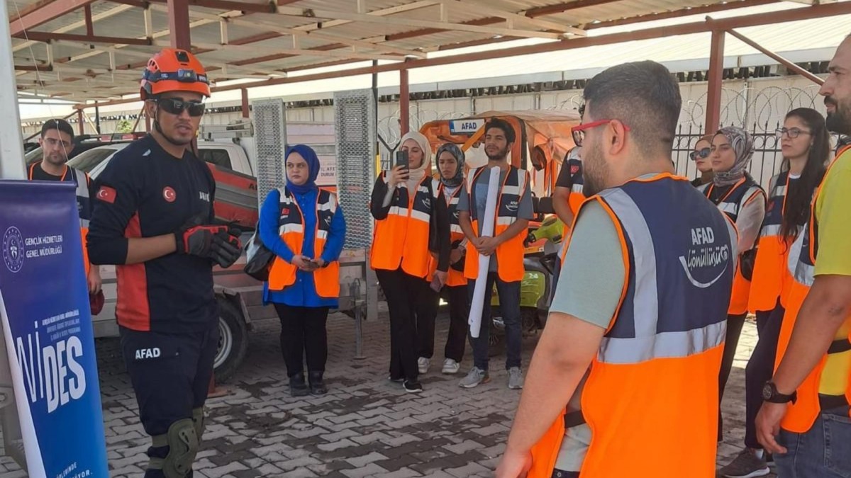 Adıyaman Üniversitesi’nde 'Depreme Hazırlanan Genç Nesiller' eğitimini tamamlandı