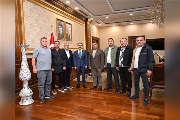 Alikahya bölgesi heyetinden Kocaeli Valisi Aktaş'a ziyaret