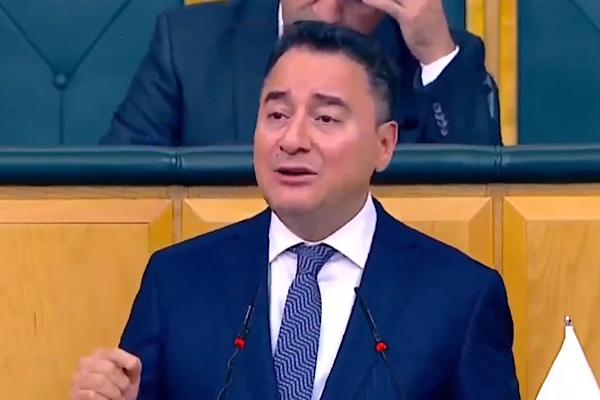 Babacan: Adalet kaybolursa ekonomi de huzur da çöker, bereket kalmaz