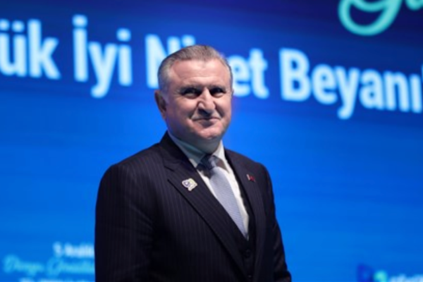 Bak, İngiltere’de Cumhuriyet Kupası finaline katıldı