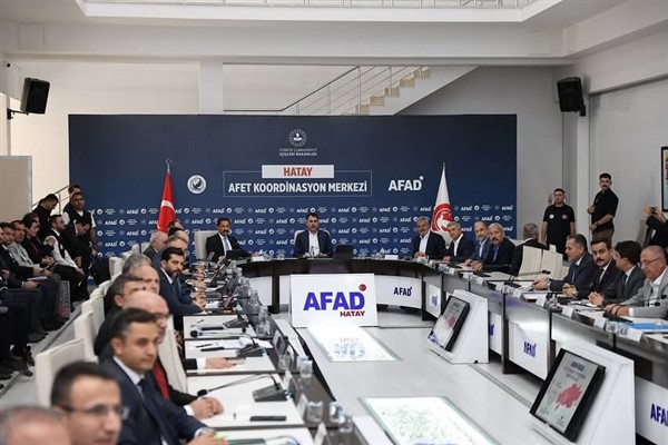 Bakan Kurum, Hatay’daki çalışmaları yerinde inceledi