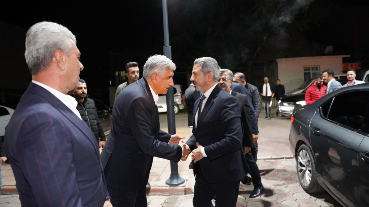 Bakan Yardımcısı Ahmet Aydın’dan Kahta Belediye Başkanı Hallaç’a ziyaret