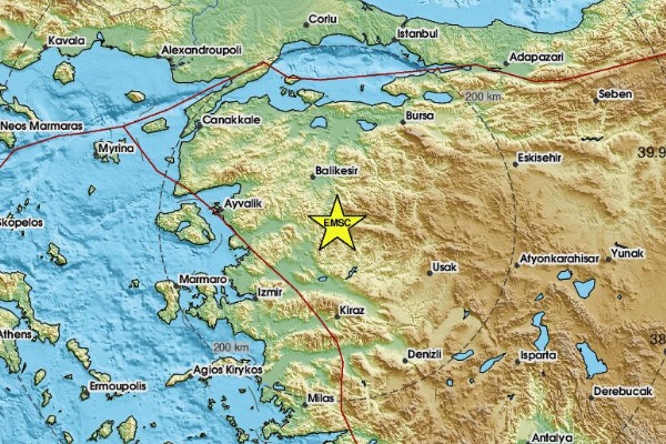 Balıkesir Sındırgı'da 5.9 büyüklüğünde deprem
