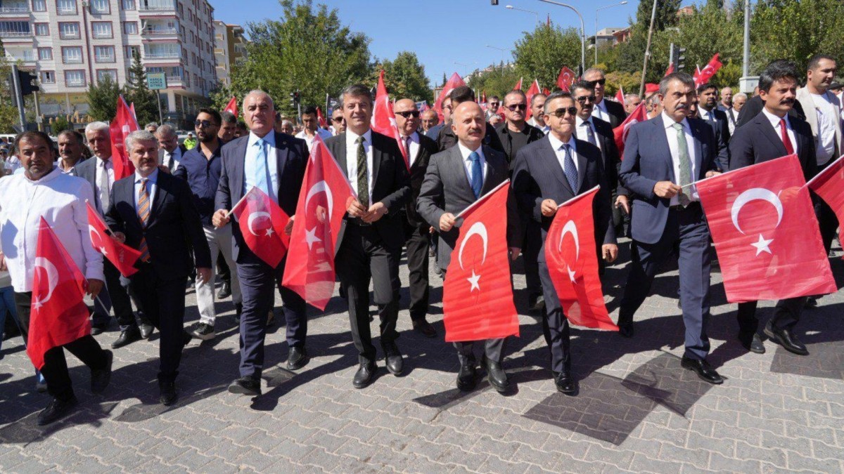 Başkan Tutdere, Eğitim Bayramı’nda konuştu: ‘Dayanışma bizi büyütecek, yaralarımızı saracak’