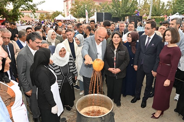 Batman’da 4. Gercüş Bağ Bozumu ve Gastronomi Festivali gerçekleştirildi