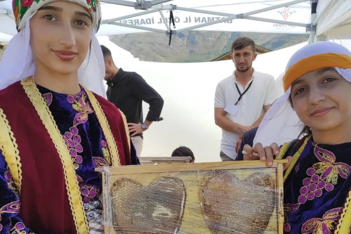 Batman Sason’da 3. Bal, Ceviz ve Çilek Festivali Coşkuyla Gerçekleşti