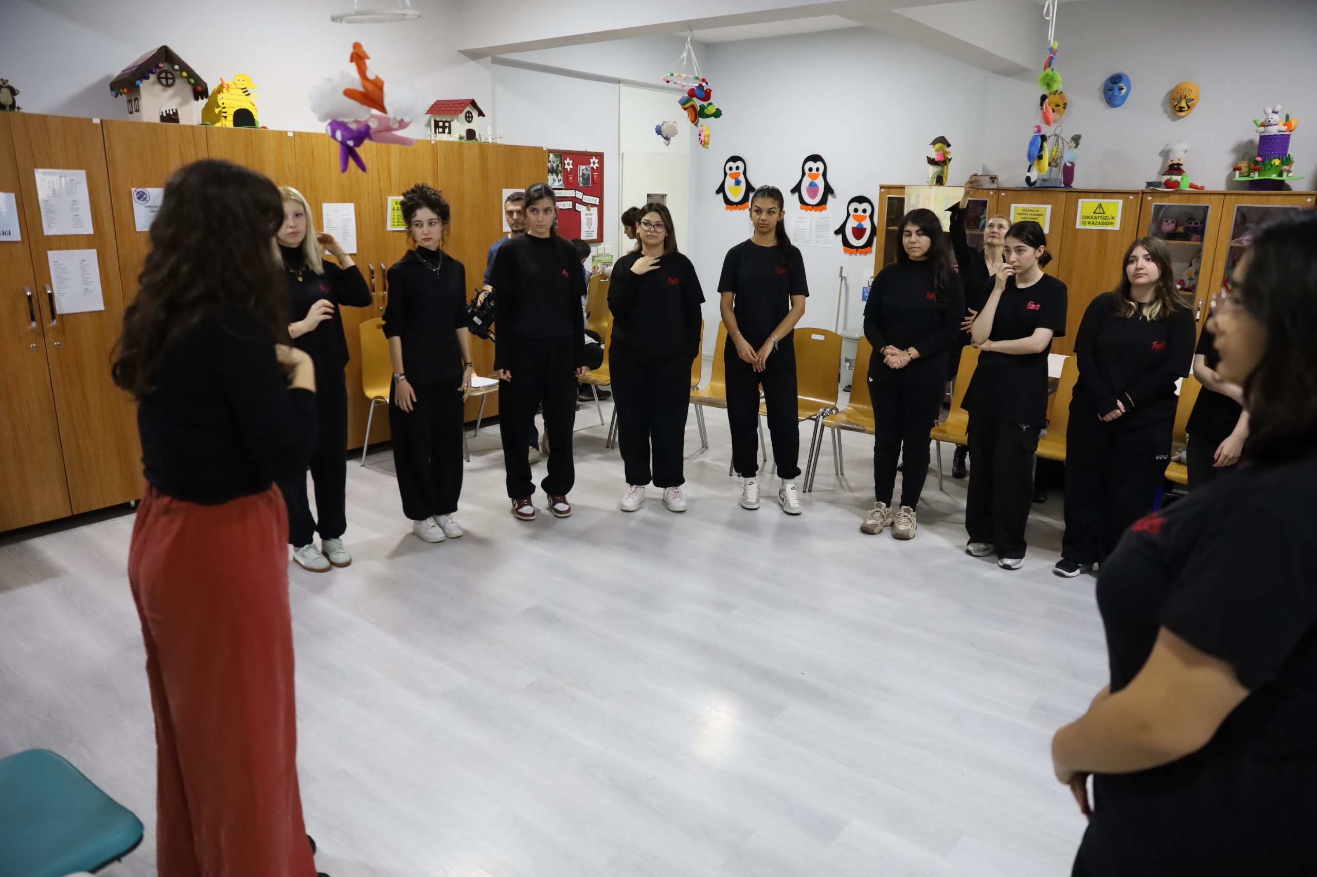 Bursa Büyükşehir Belediyesi'nden kadına yönelik şiddetle mücadele eğitimi