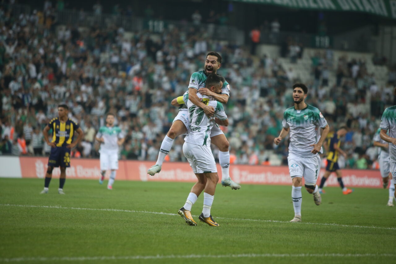 Bursaspor 4'te 4 yapmayı hedefliyor
