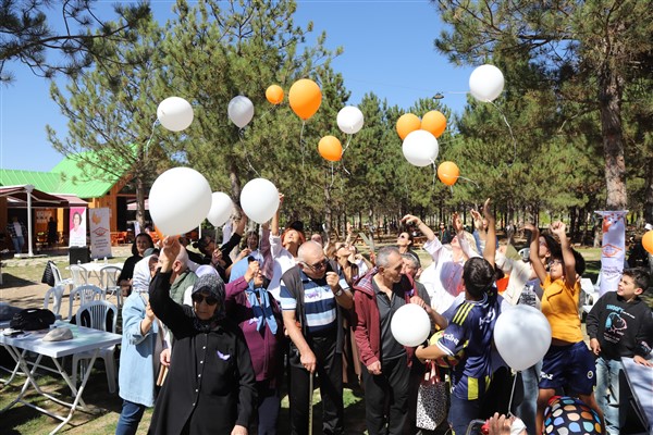 Büyükşehir ve Eskişehir Alzheimer Derneği’nden etkinlik