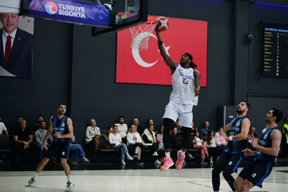 Çayırova Potada Namağlup Liderliğini Sürdürüyor