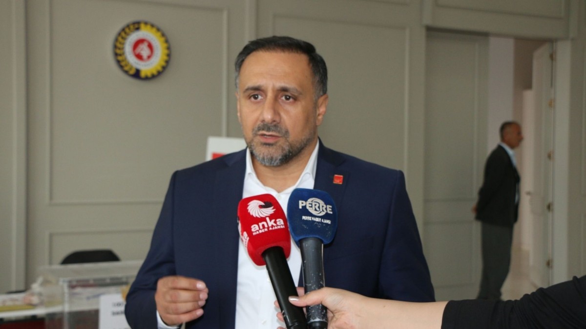 CHP Adıyaman İl Kongresi’nde Engin Doğan güven tazeledi: ‘Bizim tarafımız halkın tarafıdır’  - Videolu Haber