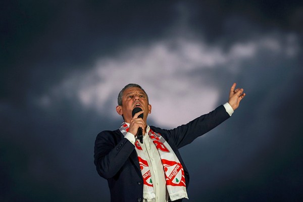 CHP Genel Başkanı Özel, Bolu'da vatandaşlara hitap etti