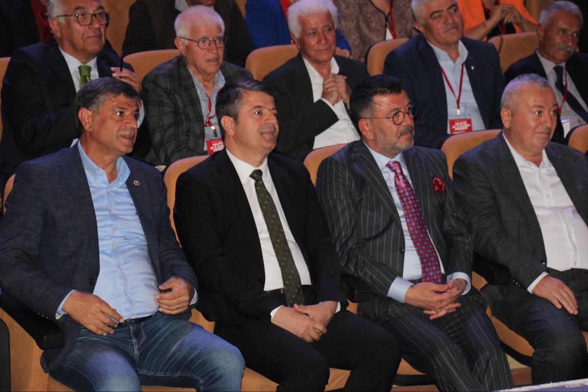 CHP Malatya İl Kongresi gerçekleştirildi, Barış Yıldız yeniden il başkanı seçildi