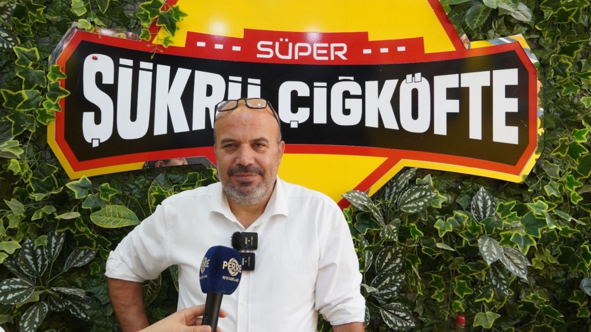 ‘Çiğ Köfte Kahramanı’ Şükrü Aydın: ‘İyi bir çiğ köftenin sırrı emek, ustalık ve kaliteli malzemedir’  - Videolu Haber