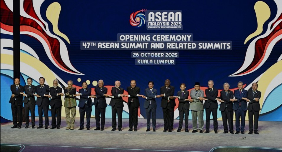 Çin ASEAN'da "daha güçlü ekonomik işbirliği ve ticaretin serbestleştirilmesini" savundu