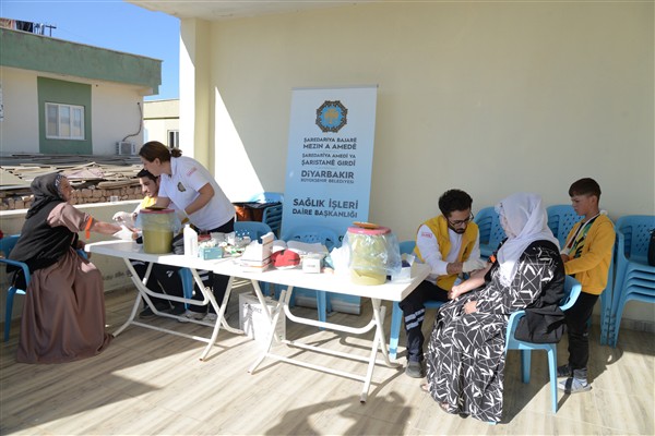 Diyarbakır’da vatandaşlara hepatit testi hizmeti