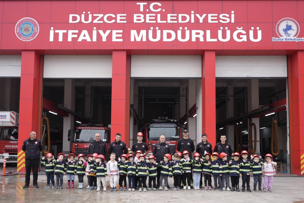 Düzce İtfaiyesi 744 öğrenciyi ağırladı