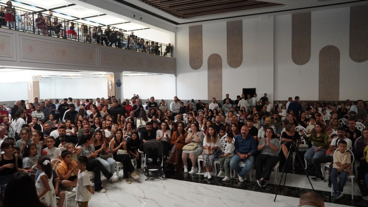 Eğitim-Sen Adıyaman Şubesi'nden 5 Ekim Dünya Öğretmenler Günü’nde anlamlı etkinlik  - Videolu Haber