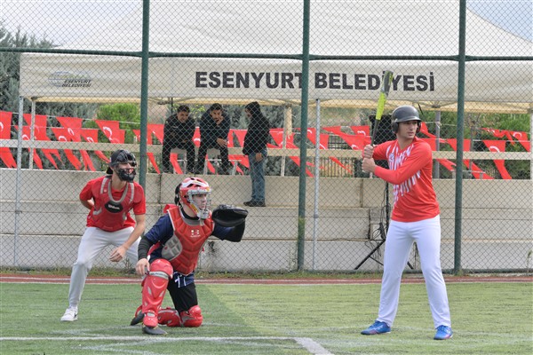 Esenyurt Belediyesi Beyzbol Turnuvası düzenlendi