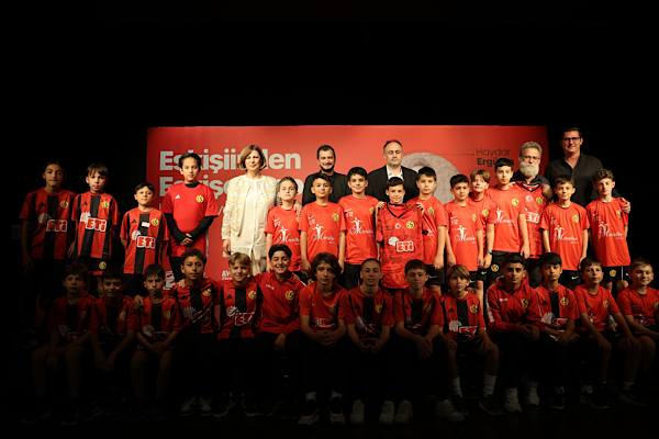 Eskişehir’de edebiyat ve Eskişehirspor bir araya geldi