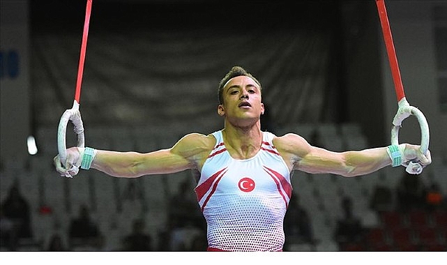 EÜ Mezunu Milli Cimnastikçi Adem Asil, dünya 2'ncisi oldu
