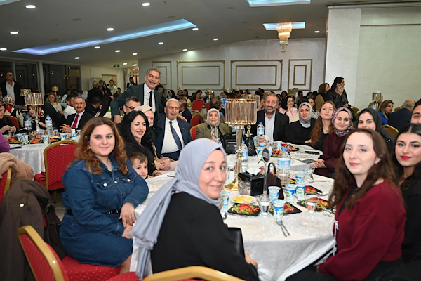 Gemlik’te 24 Kasım Öğretmenler Günü programı düzenlendi