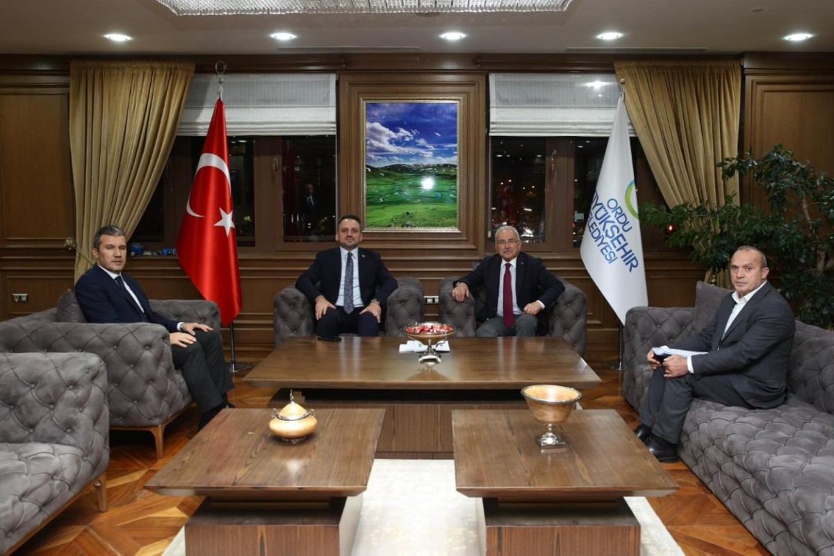 Gençlik ve Spor Bakan Yardımcısı Dr. Enes Eminoğlu Büyükşehir’i Ziyaret Etti