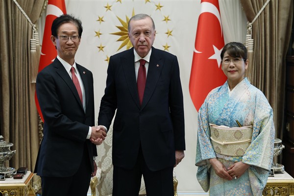 Japonya Büyükelçisi Tamura, Cumhurbaşkanı Erdoğan’a güven mektubunu sundu