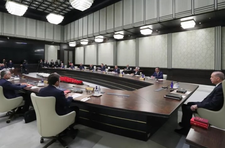 Kabine Beştepe'de Toplanıyor: Erdoğan-Trump Zirvesi, Terörle Mücadele ve Gazze Gündemde