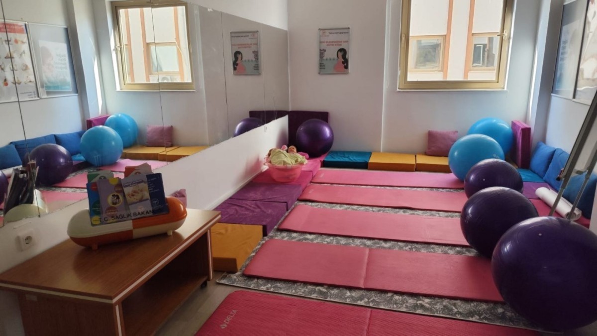 Kahta Devlet Hastanesi’nde gebe okulu açıldı