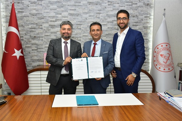 Karaman'da gençlerin gelişimine katkı sağlayacak protokol imzalandı