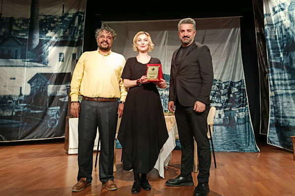 Kartal’da “Seni Alırsa Fırtına” oyunu sahnelendi