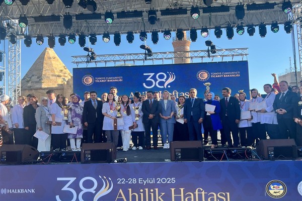 “Kırşehir Yöresel Lezzetler Şenliği Liseler Arası Yemek Yarışması” düzenlendi