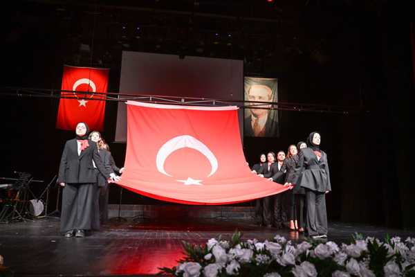 Kocaeli'de 24 Kasım Öğretmenler Günü kutlandı