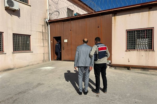 Kocaeli’nde hapis cezasıyla aranan şahıs yakalandı