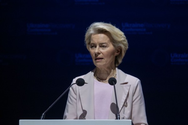 Leyen: Gazze'de yaşananlar dünyanın vicdanını sarsıyor