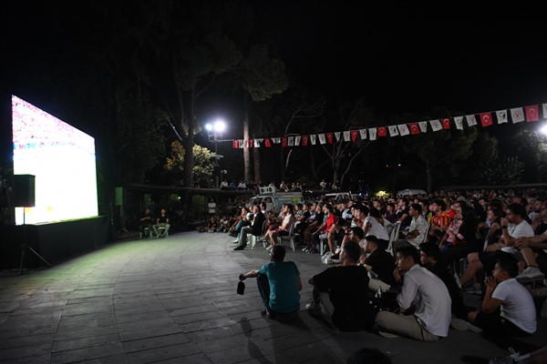 Milli Takım finali Büyükpark'ta dev ekranda izlenecek