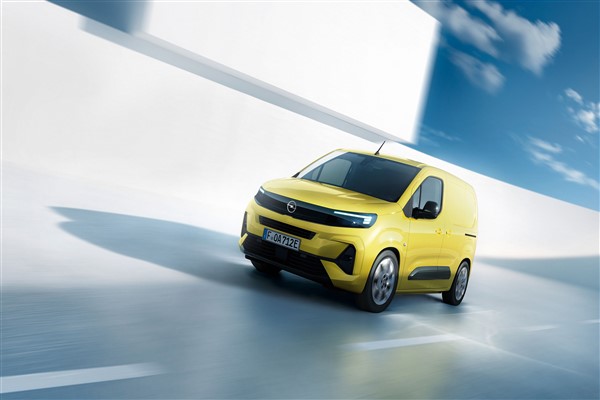 Opel’in hafif ticari araç ailesi Roadshow ile 3 büyük şehirde profesyonellerle buluşuyor