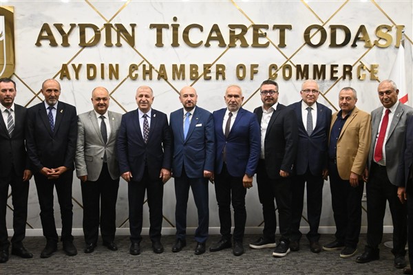 Özdağ, Aydın Ticaret Odası'nı ziyaret etti