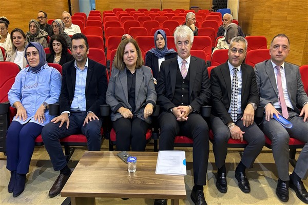 Rize'de Çay Bahçelerinin Yenilenmesi Projesi kapsamında etkinlik düzenlendi