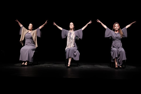 “Sen İstanbul’dan Daha Güzelsin” oyunu Maltepe’de sahnelendi