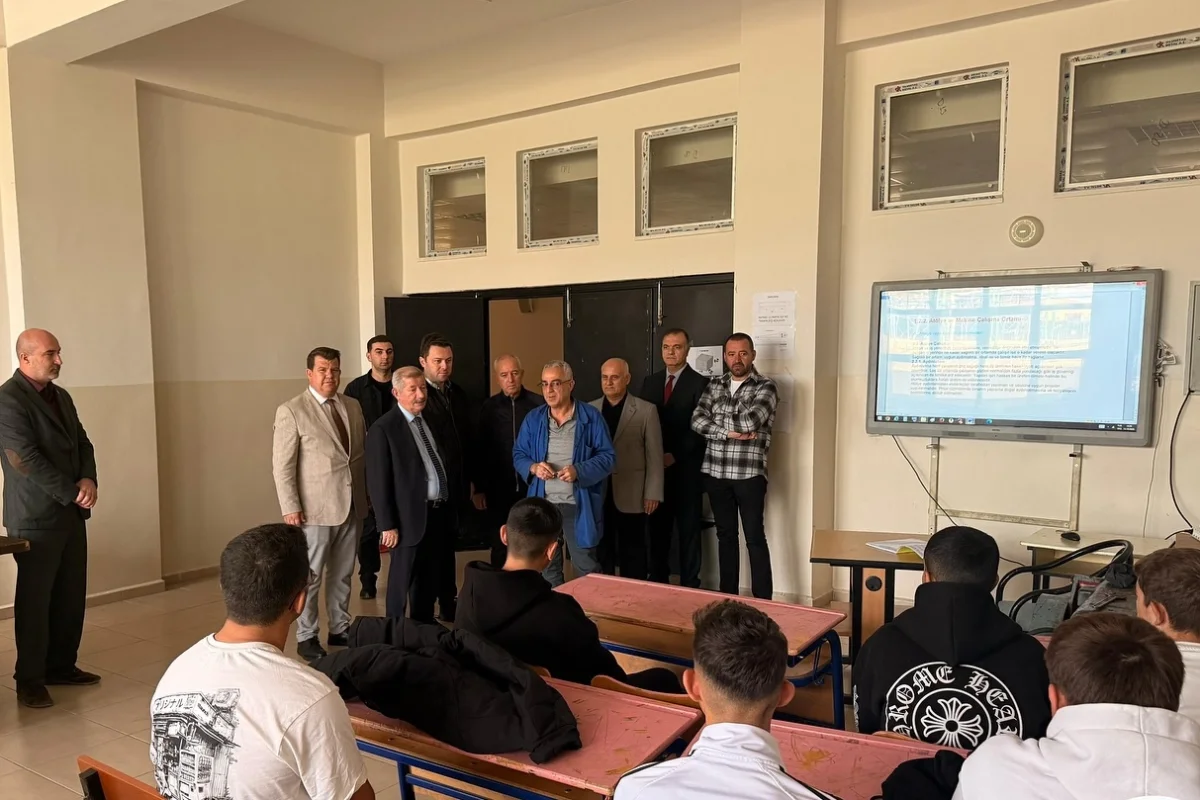 TOBB Proje Okulu’na Keşan Kaymakamı Mercan’dan Ziyaret